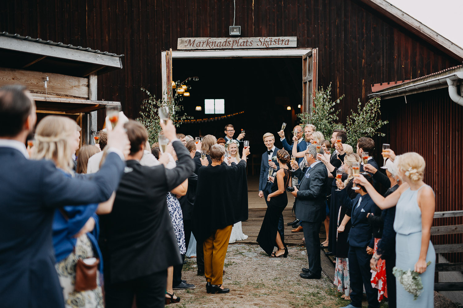 Lantligt Järvsöbröllop Fotograf Yohanna Mårtensson